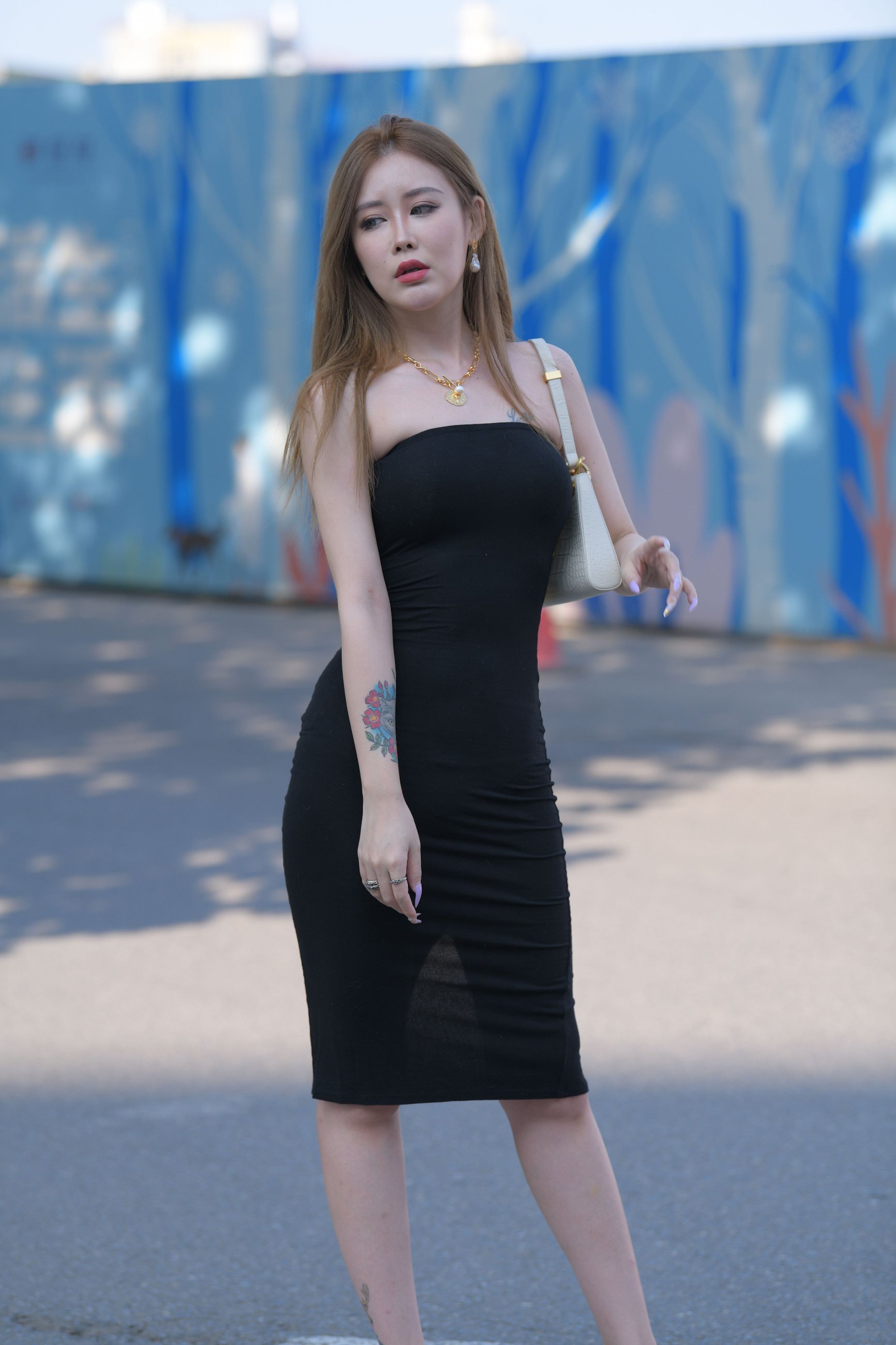 F3.黑色短裙气质妹妹 - 第2张