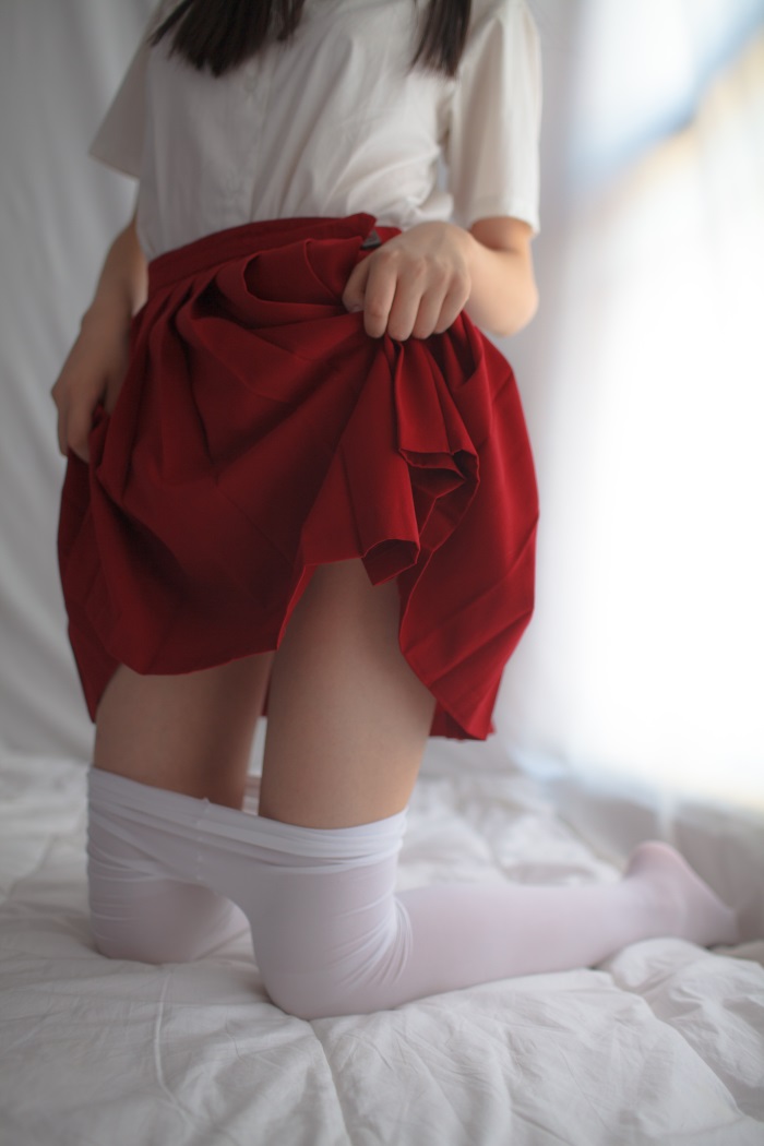 少女秩序-美丝写真 VOL.004 艳丽的小红裙 [52P/417MB] - 第3张