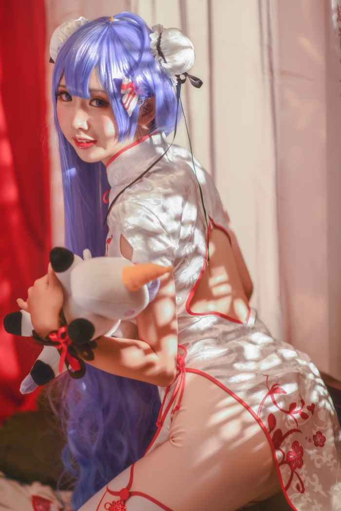 网紅Coser@面饼仙儿 - 旗袍 [20P/230MB] - 第3张